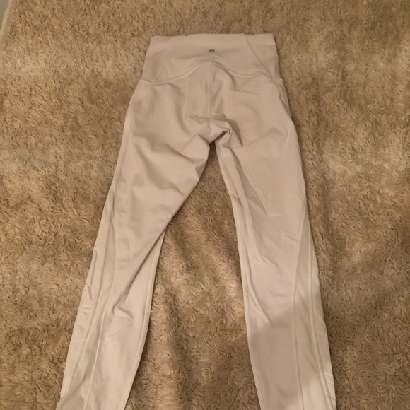 White Lululemon Leggings - Picture 10 of 11